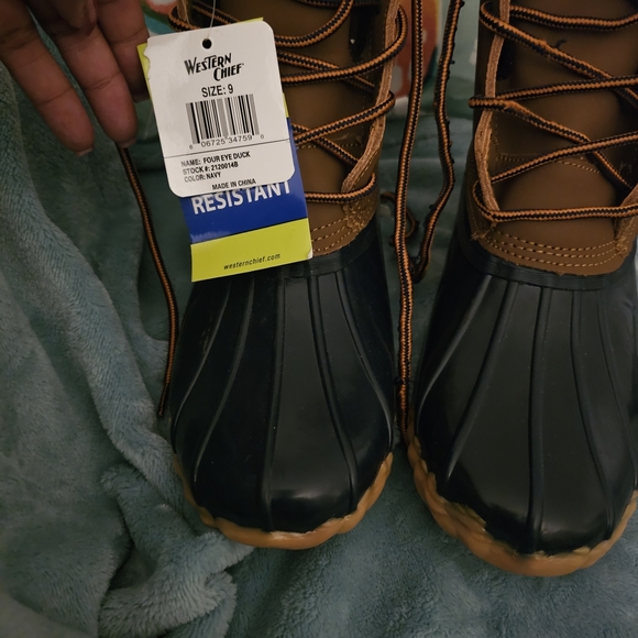 Western Chief Navy and Brown Water-Resistant Rain Boots - Picture 6 of 11